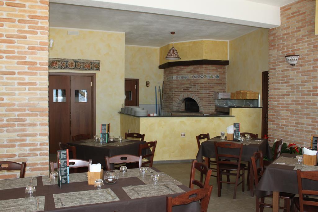 Locanda Del Drago Монреале Экстерьер фото